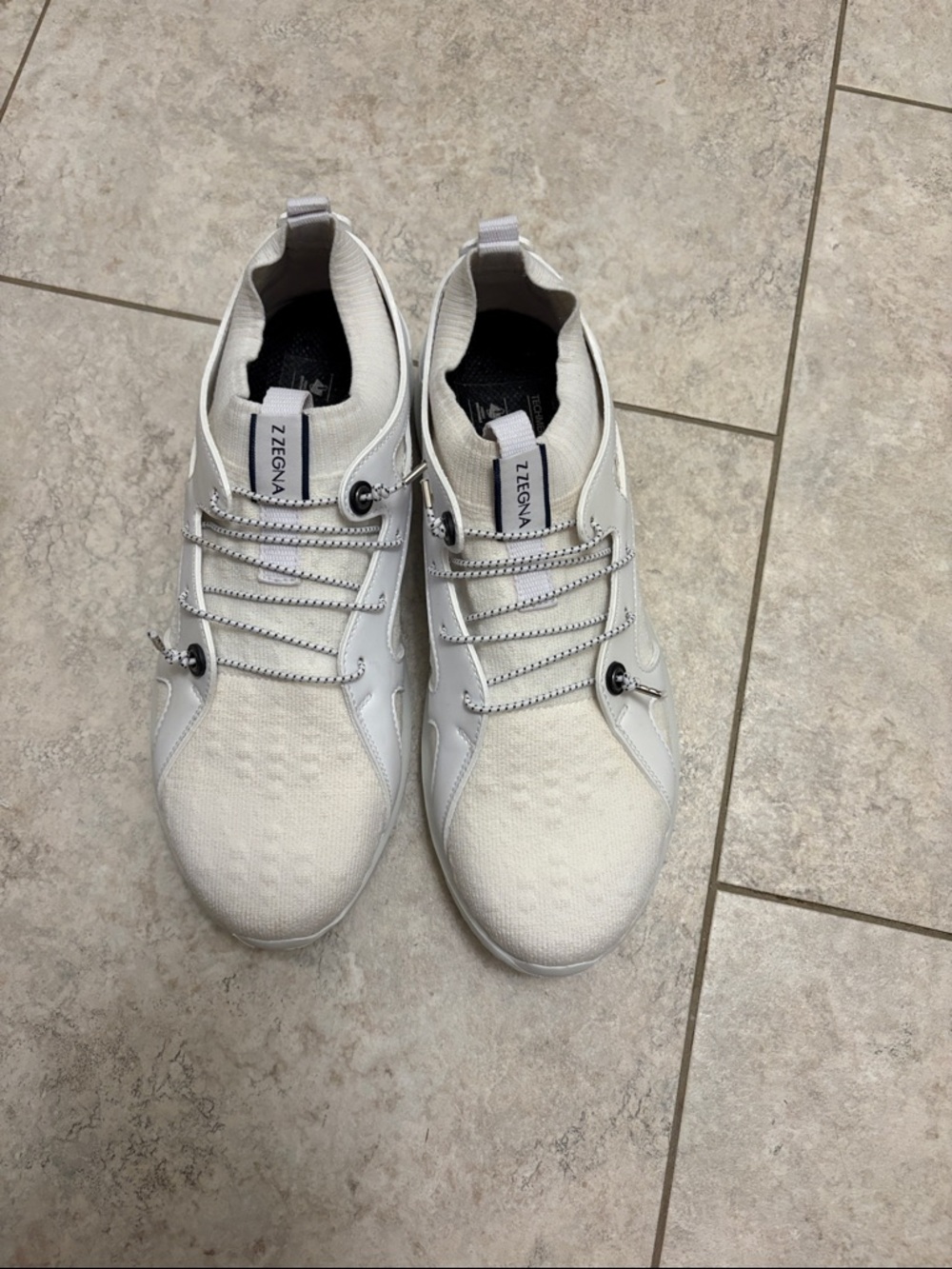 Men’s White Athletic Sneakers NWOT